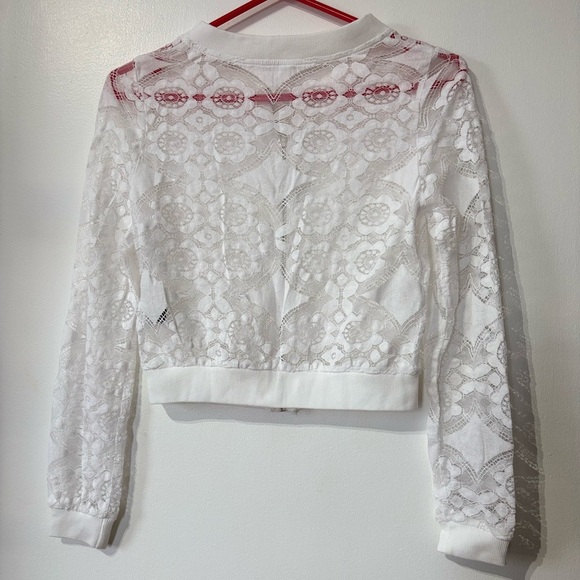 🎉4/30$🎉🤍 SHEIN White Lace Bomber Jacket – Size M 🤍 - Picture 3 of 3